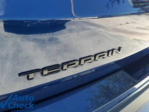 Used 2023 GMC Terrain SLT w/ Elevation Edition FWD image 9