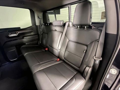 Used 2023 GMC Sierra 1500 SLT RWD image 19