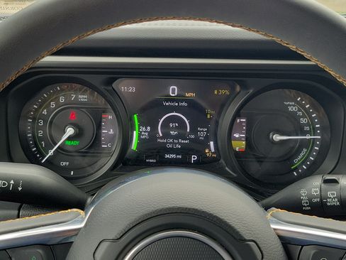 Used 2024 Jeep Wrangler High Altitude AWD/4WD image 18