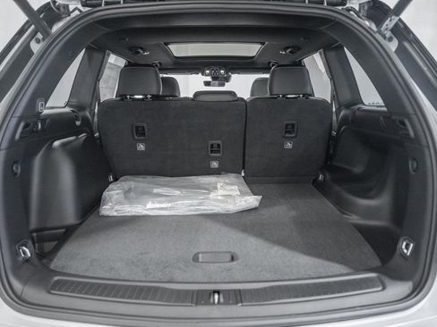 New 2025 Jeep Grand Cherokee Limited image 9