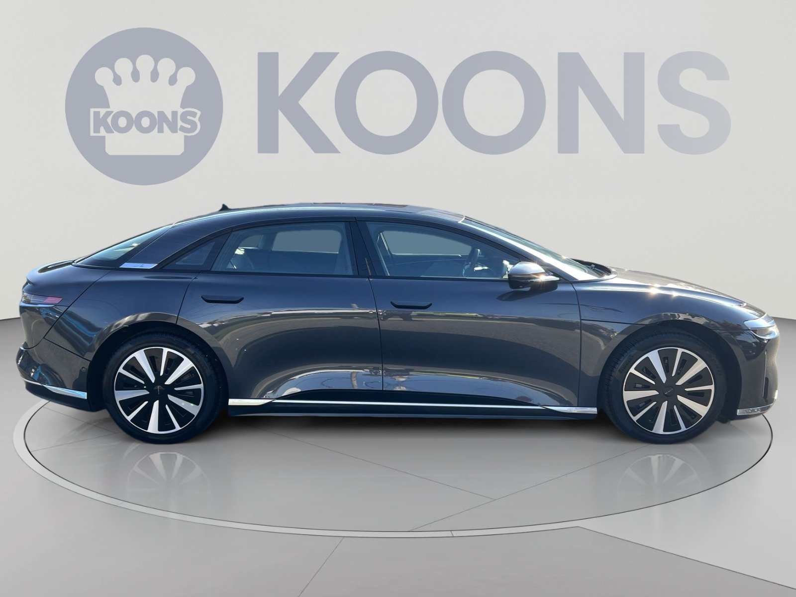 Used 2025 Lucid Air Touring AWD/4WD image 8