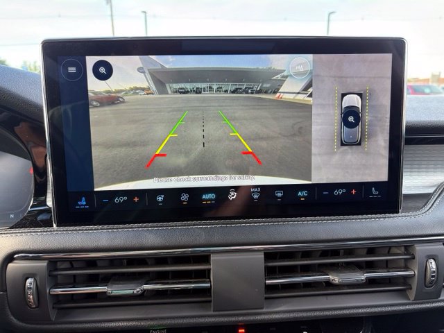 Used 2024 Lincoln Corsair AWD w/ Equipment Group 101A image 31