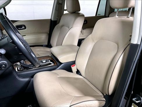Used 2023 Nissan Armada SL w/ Captain's Chairs Package image 25