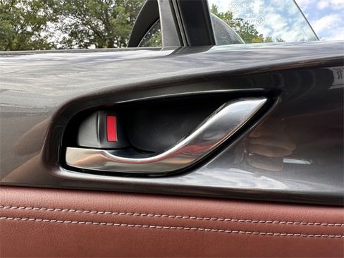Used 2019 MAZDA MX-5 Miata RF Grand Touring image 34
