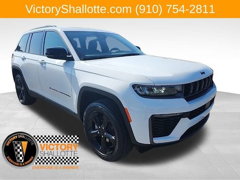 New 2026 Jeep Grand Cherokee Limited w/ Limited Altitude Package AWD/4WD image 1