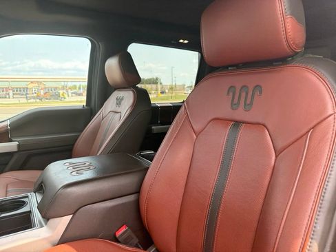 Used 2019 Ford F250 King Ranch w/ King Ranch Ultimate Package AWD/4WD image 9