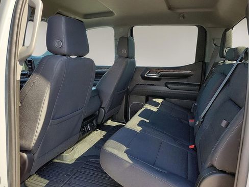 Used 2024 GMC Sierra 1500 Elevation image 9