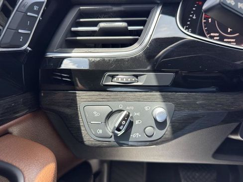 Used 2018 Audi Q7 3.0T Prestige AWD/4WD image 26