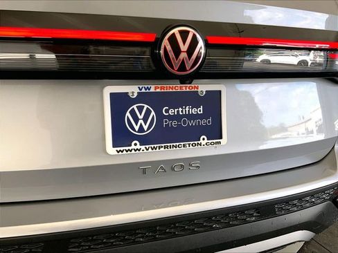 Used 2025 Volkswagen Taos S FWD image 18