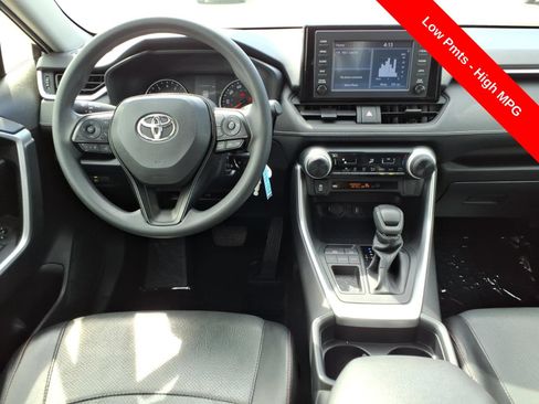 Used 2020 Toyota RAV4 LE FWD image 13