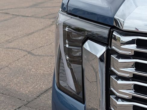New 2026 GMC Sierra 3500 Denali w/ Denali Reserve Package AWD/4WD image 4