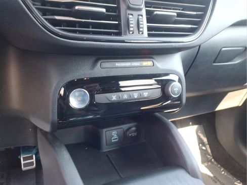 Used 2023 Ford Escape ST-Line w/ Tech Pack #1 AWD/4WD image 17