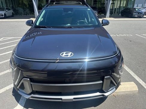 Used 2024 Hyundai Kona Limited AWD/4WD image 2