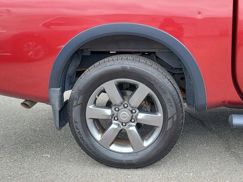 Used 2015 Nissan Titan SV w/ SV Value Truck Package RWD image 5