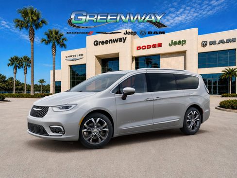 New 2026 Chrysler Pacifica Pinnacle FWD image 2