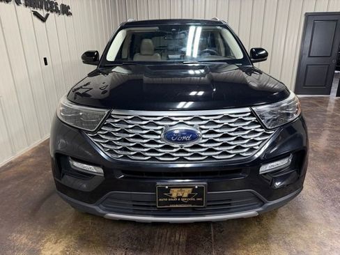 Used 2020 Ford Explorer Platinum w/ Premium Technology Package AWD/4WD image 2