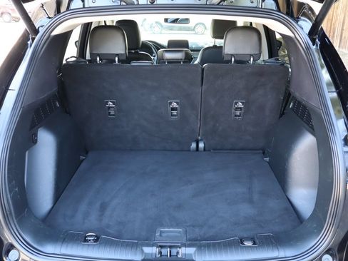 Used 2020 Ford Escape Titanium AWD/4WD image 14