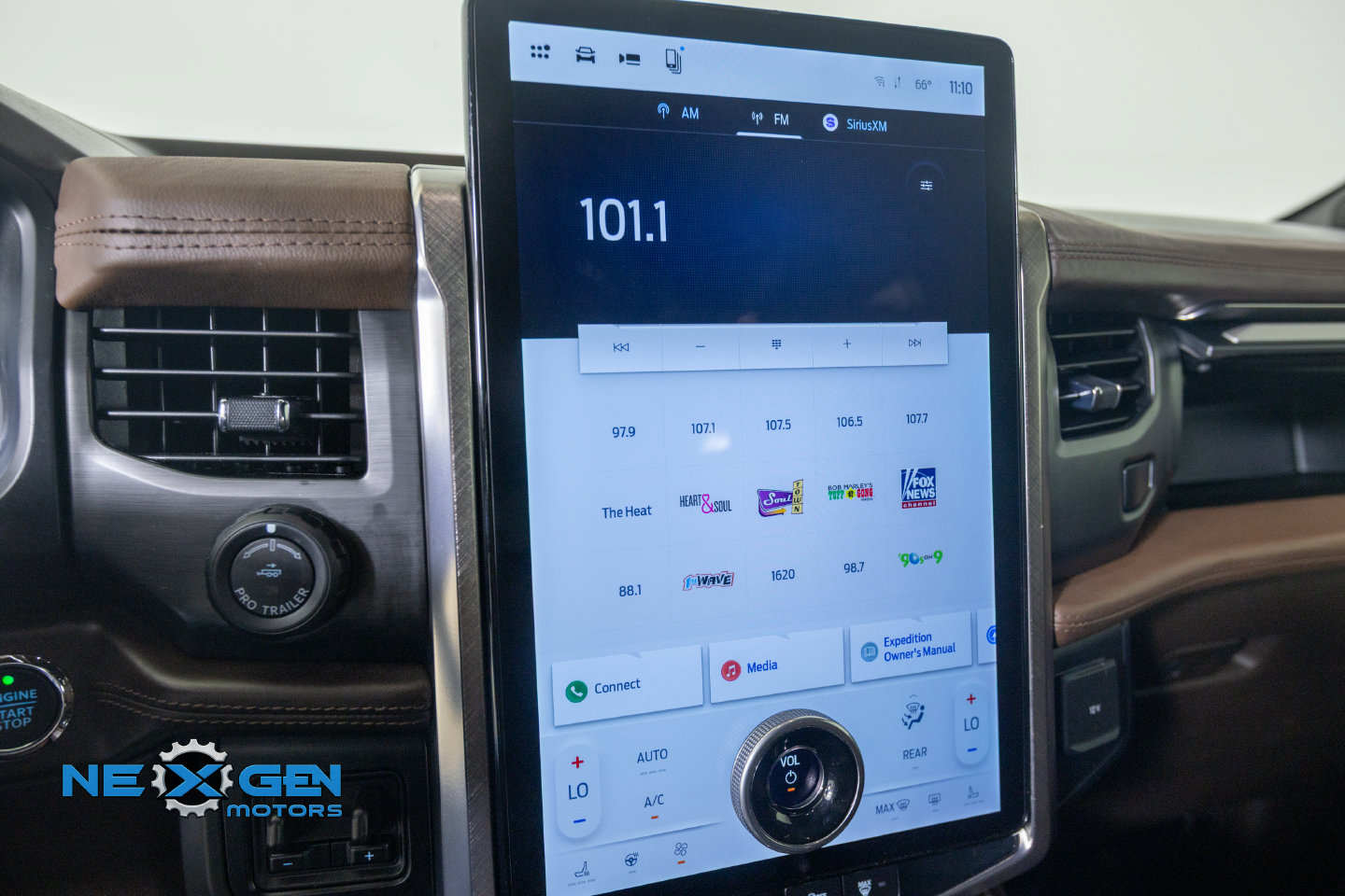 Used 2024 Ford Expedition King Ranch AWD/4WD image 19