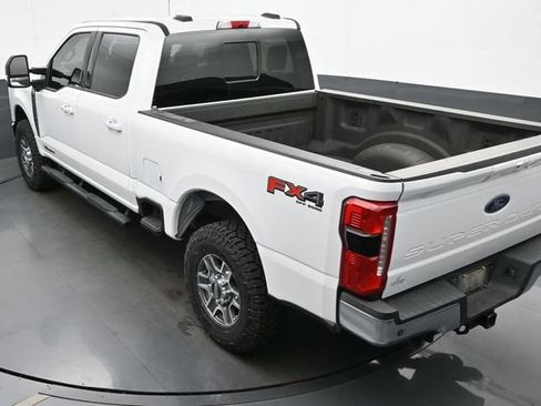 Used 2024 Ford F250 Lariat w/ FX4 Off-Road Package AWD/4WD image 18