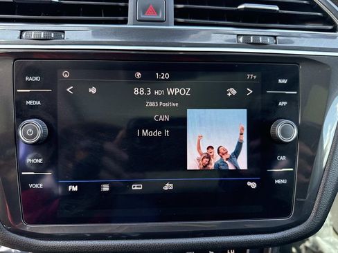 Used 2020 Volkswagen Tiguan SEL image 31