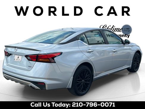 Used 2025 Nissan Altima 2.5 SV w/ SV Special Edition Package AWD/4WD image 7