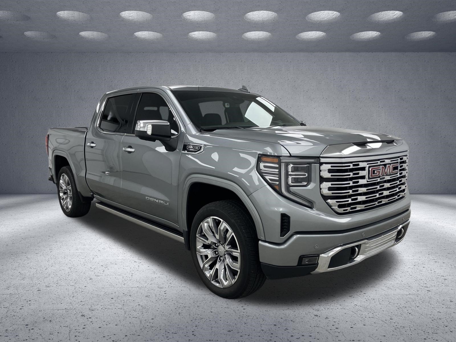 Used 2025 GMC Sierra 1500 Denali w/ Denali Reserve Package AWD/4WD image 7