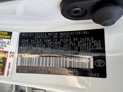 Used 2022 Toyota Camry SE FWD image 16