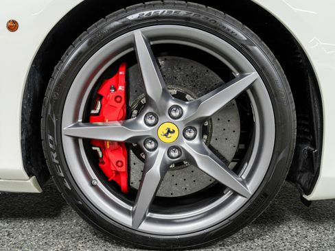 Used 2018 Ferrari 488 Spider image 35