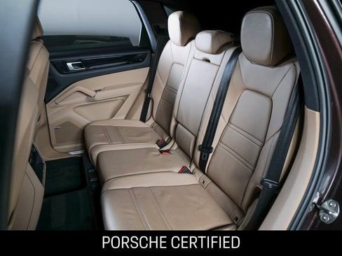 Used 2019 Porsche Cayenne image 13