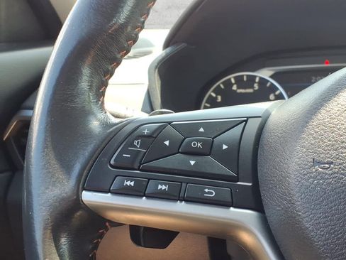 Used 2022 Nissan Altima 2.5 SR FWD image 21