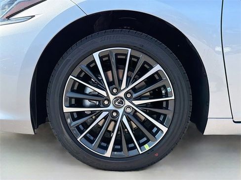 New 2025 Lexus ES 350 w/ Premium Package image 42