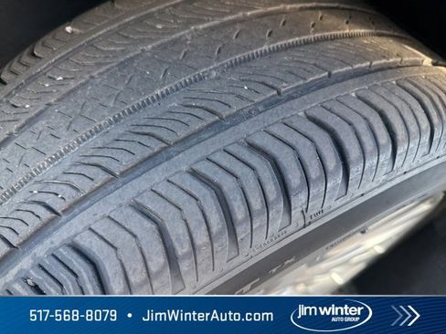 Used 2021 Buick Envision Avenir w/ Technology Package II image 5