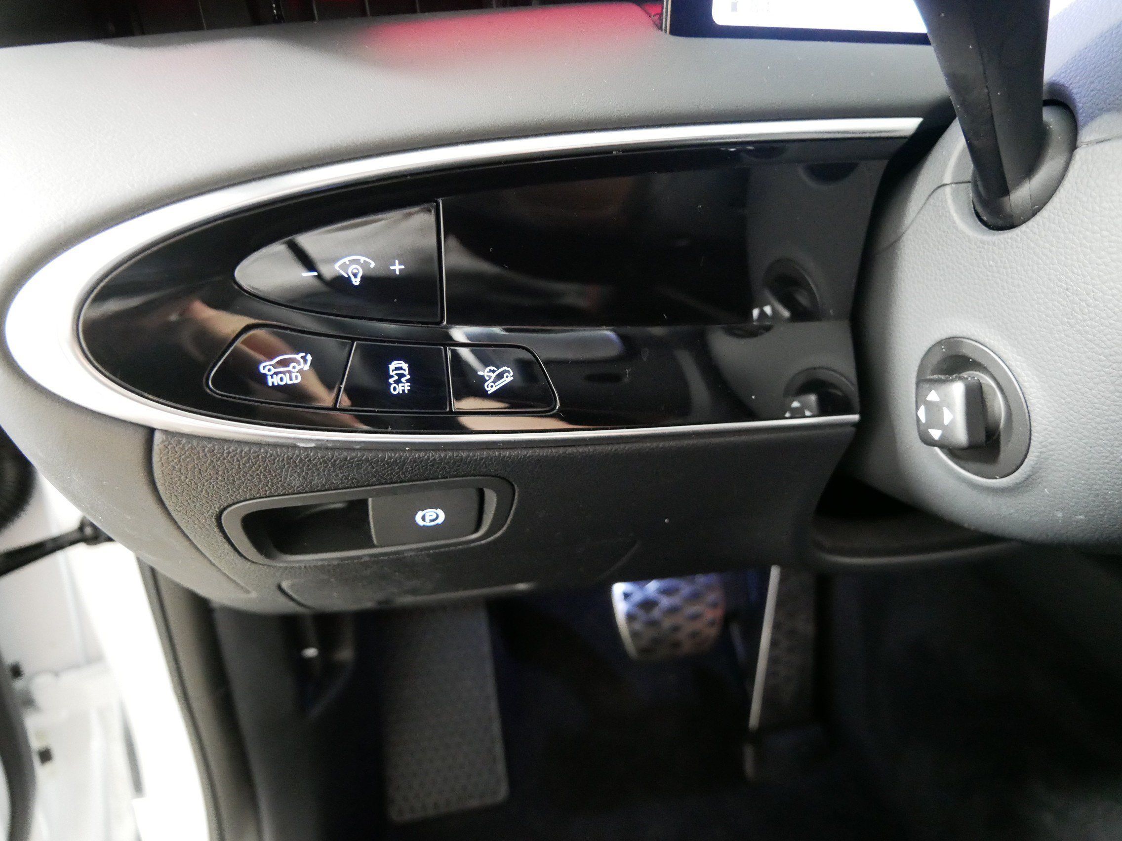 Certified 2026 Genesis GV70 3.5T Sport Prestige AWD/4WD image 26