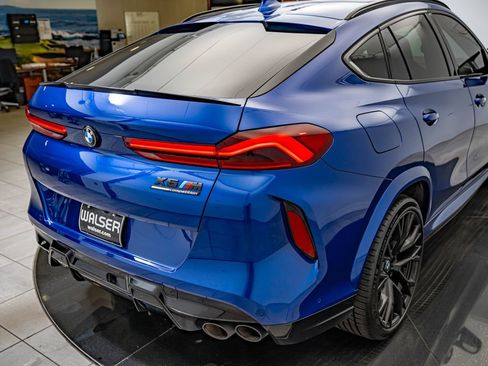 Used 2020 BMW X6 M Competition w/ Executive Package AWD/4WD image 18