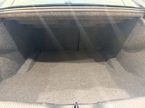 Used 2019 Dodge Charger SXT image 4