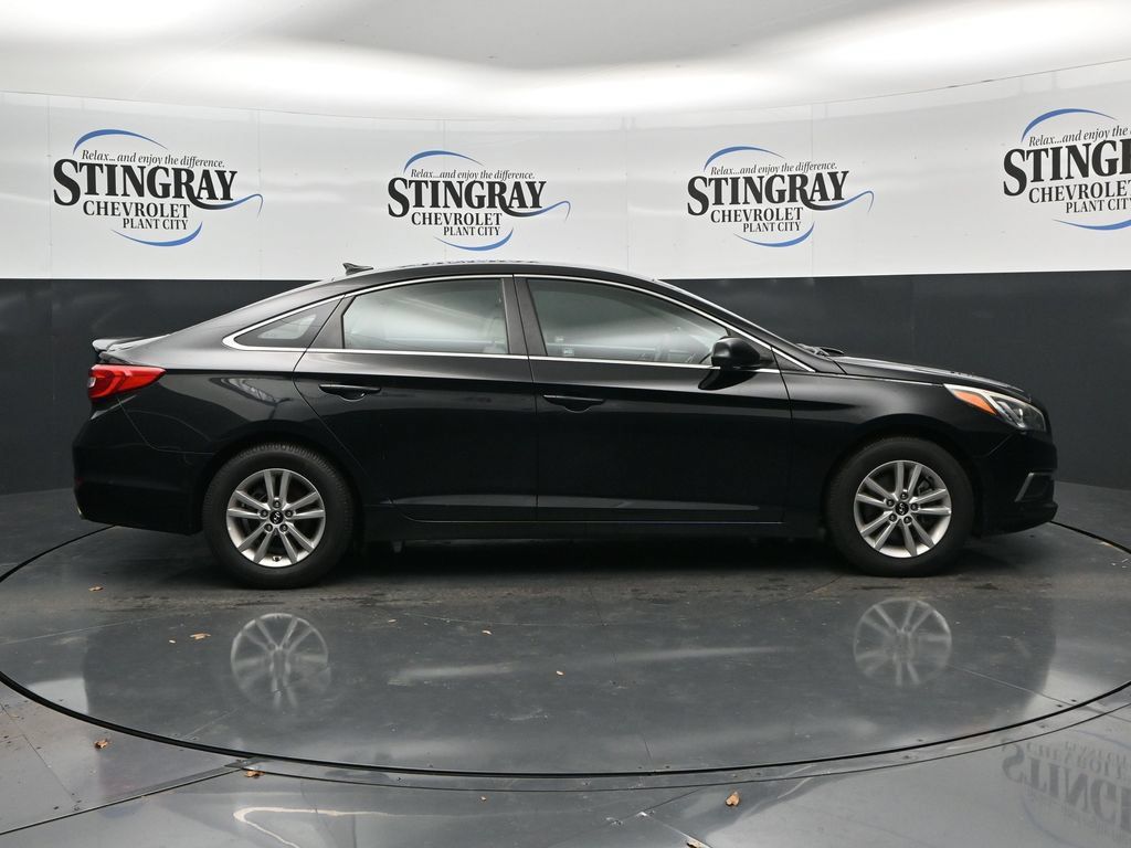 Used 2016 Hyundai Sonata SE FWD image 8