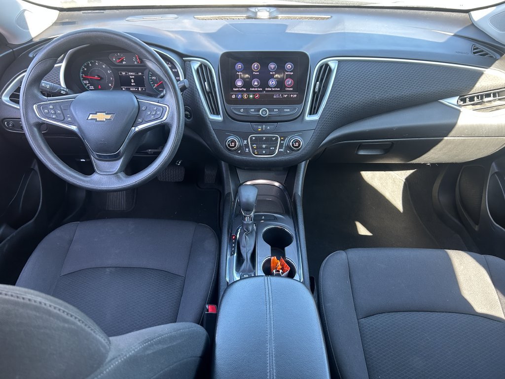 Used 2023 Chevrolet Malibu LT FWD image 30
