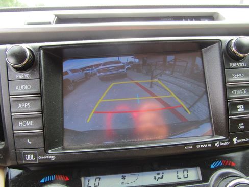 Used 2017 Toyota RAV4 Limited image 19