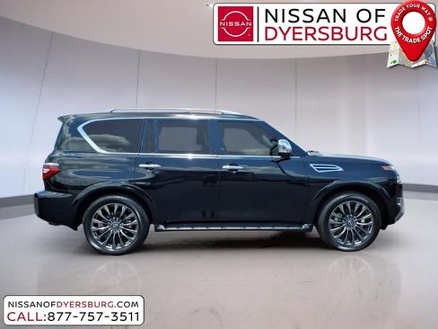 Used 2024 Nissan Armada Platinum w/ Captain's Chairs Package RWD image 2