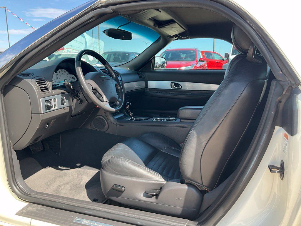 Used 2002 Ford Thunderbird RWD image 2