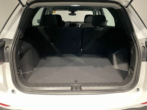 Used 2023 Chevrolet Equinox LS image 5