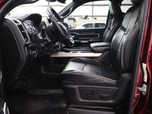 Used 2019 RAM 2500 Laramie AWD/4WD image 6