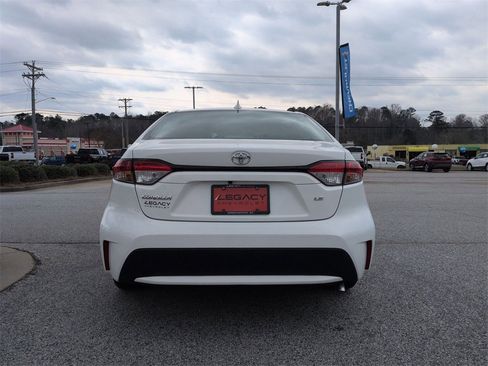 Used 2022 Toyota Corolla LE image 7