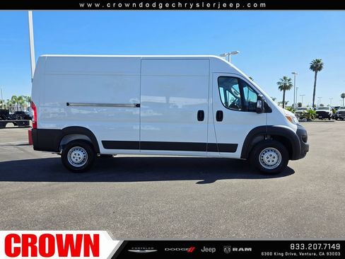 Used 2026 RAM ProMaster 2500 w/ Convenience Group FWD image 8