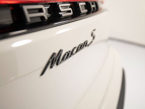 New 2026 Porsche Macan S image 38