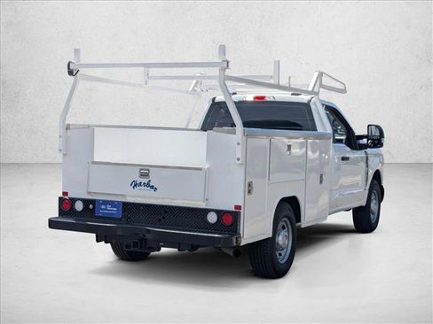 Used 2024 Ford F250 XL RWD image 5