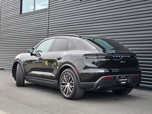 New 2026 Porsche Macan Electric image 3
