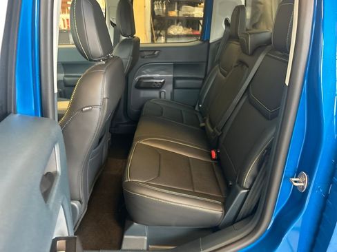 Used 2025 Ford Maverick Lobo image 8