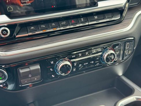 New 2026 GMC Sierra 1500 SLT w/ SLT Premium Plus Package image 32