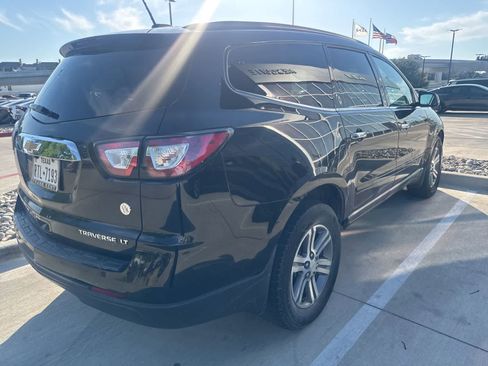 Used 2016 Chevrolet Traverse LT FWD image 6
